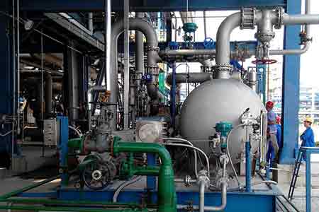 媚娘直播液環泵（bèng）機組（zǔ）在石化行（háng）業便用現場