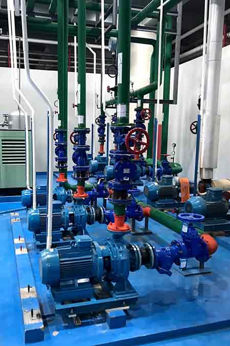 KCC係列（liè）化工（gōng）離心泵在開平牽牛生化製藥有（yǒu）限公司使用現場